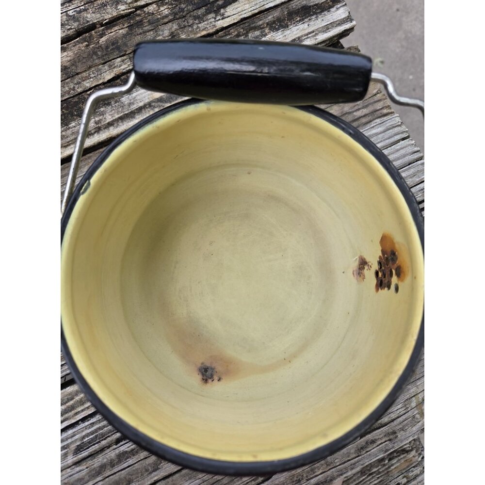 Vintage yellow enamel teapot With Lid Enamelware Bail Handle - Picture 10 of 16